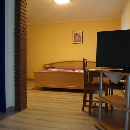 Logia Hotel Garni Нойгарлінгерзіль Екстер'єр фото