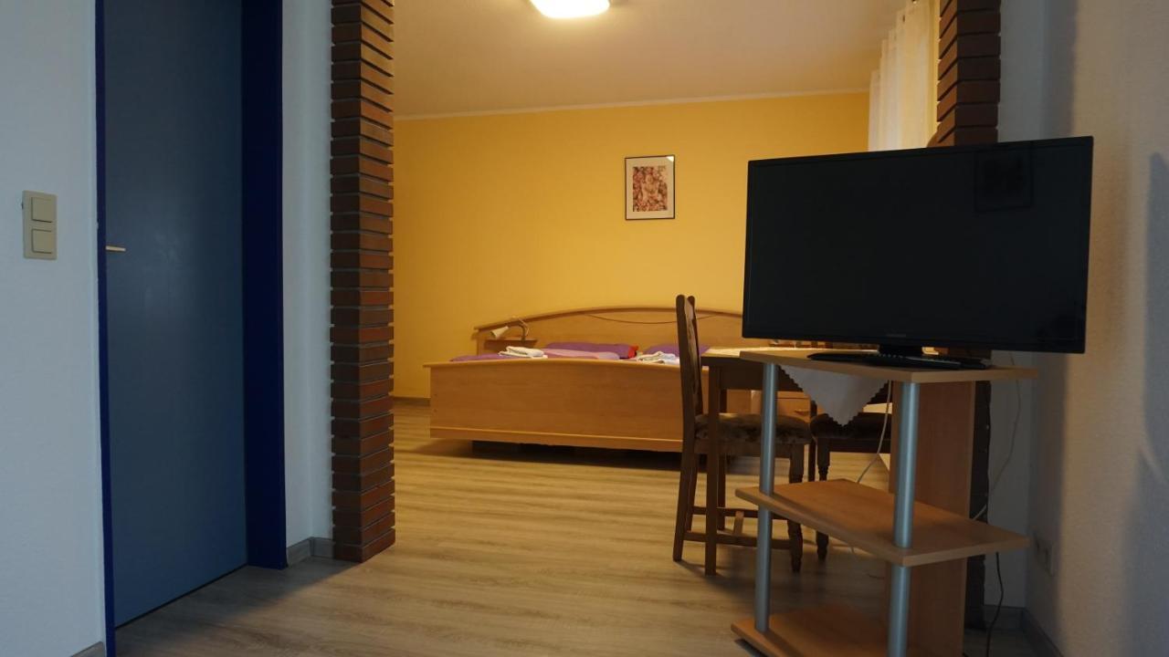 Logia Hotel Garni Нойгарлінгерзіль Екстер'єр фото